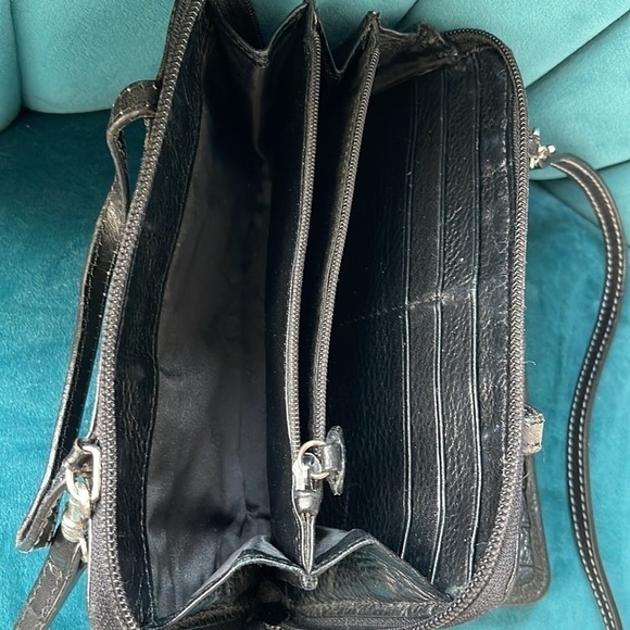 Brighton Vintage Leather Wallet/Wristlet w Crossbody Strap— multi compartments! - Picture 9 of 11